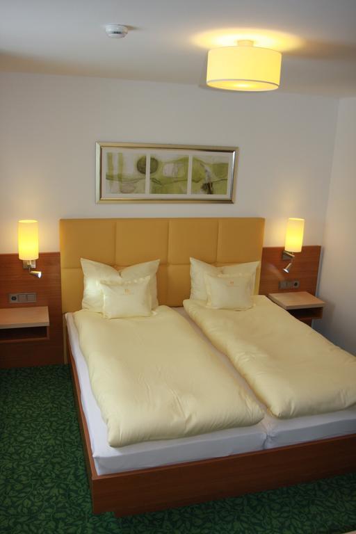Hotel Sonnenhof Timelkam Extérieur photo
