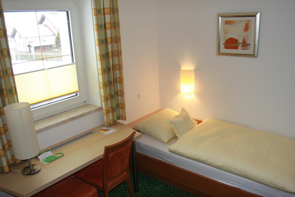 Hotel Sonnenhof Timelkam Extérieur photo