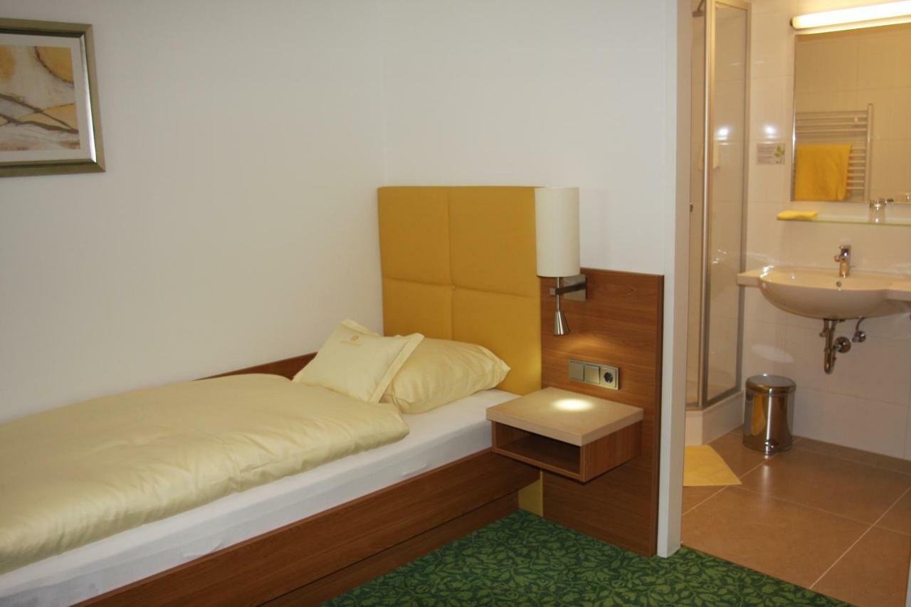 Hotel Sonnenhof Timelkam Extérieur photo